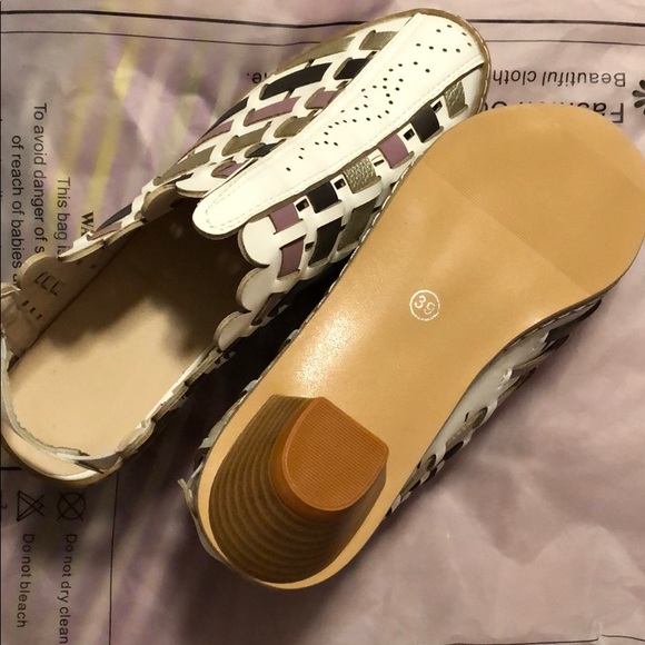 Slip-I’m Shoes - Picture 2 of 3